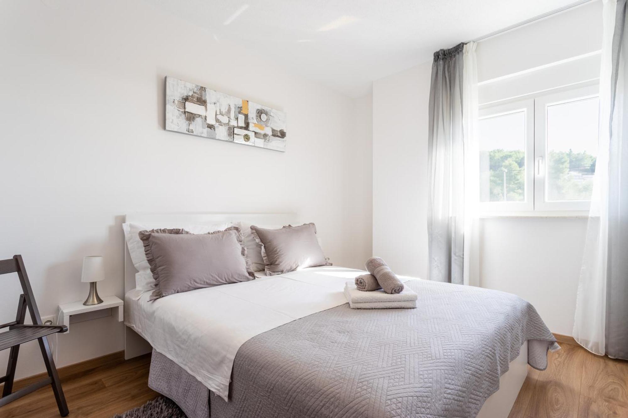 Villa Ana Perfect For Families With Kids And Groups,House With Heated Pool Podstrana Exterior foto